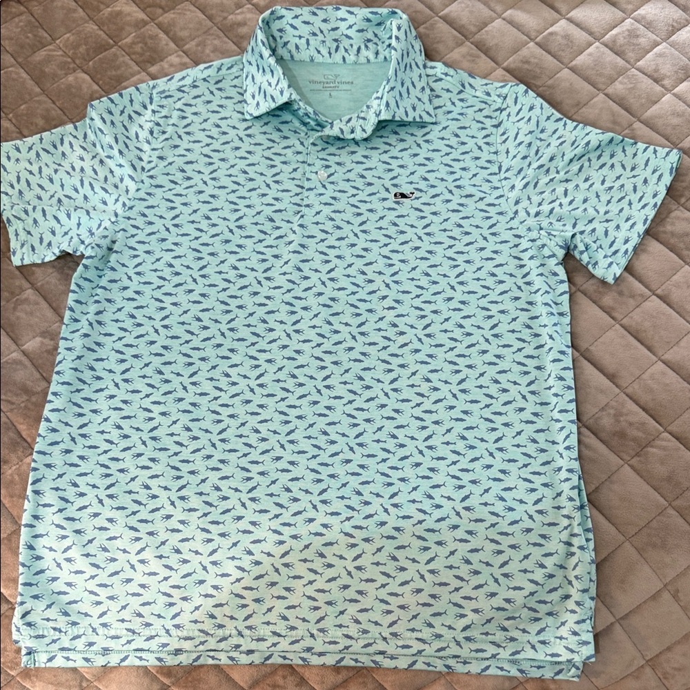 Vineyard Vines Aqua Polo with Blue Fish Print